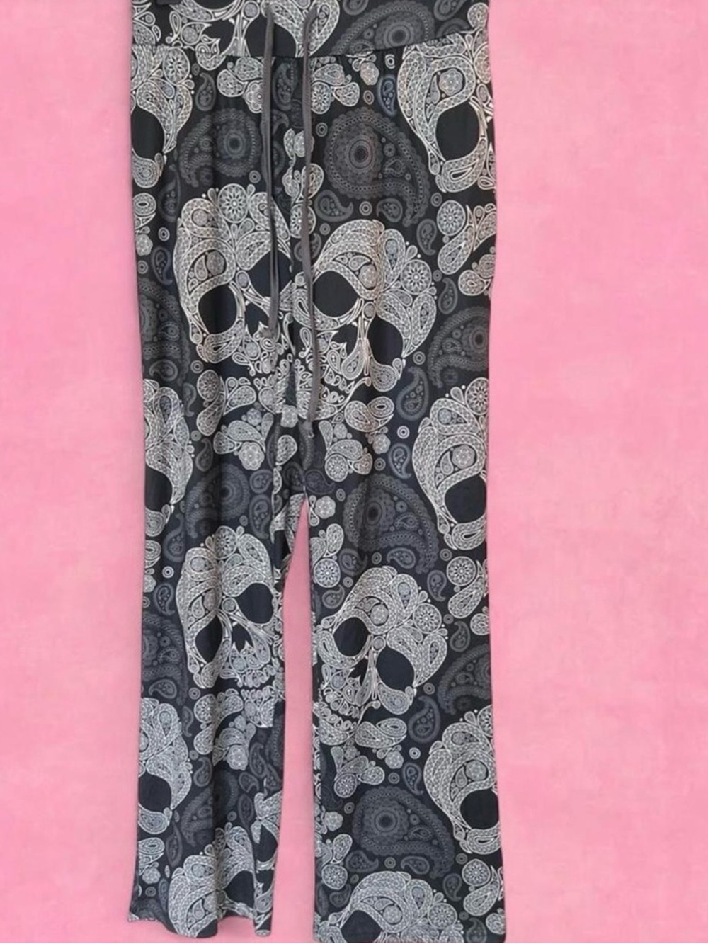 Women’s Black Skull Print Lounge Leggings with Drawstring Waist